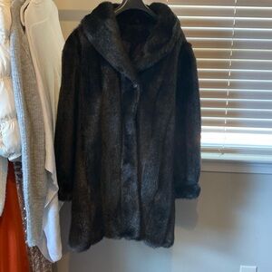 Charles Klein dark brown Faux Fur size 8